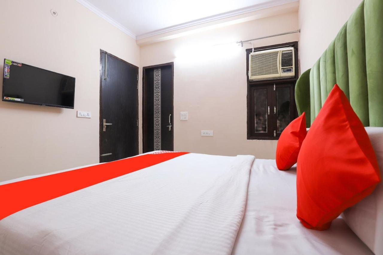 Oyo 77819 Shahdara Inn New Delhi Luaran gambar