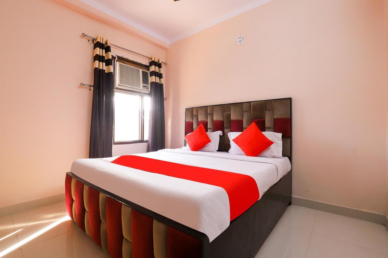 Oyo 77819 Shahdara Inn New Delhi Luaran gambar