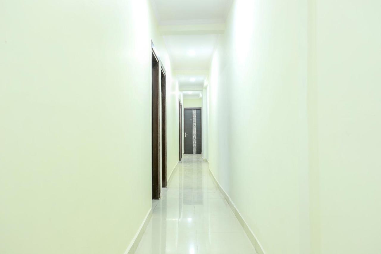 Oyo 77819 Shahdara Inn New Delhi Luaran gambar